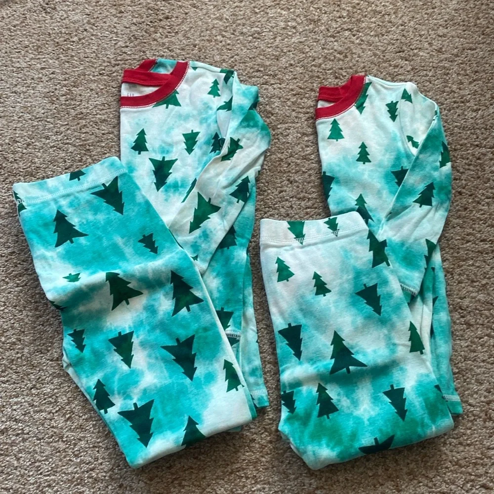 NWOT Gap Christmas pajamas.